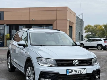 Авто Volkswagen Tiguan 2017 № 8056594