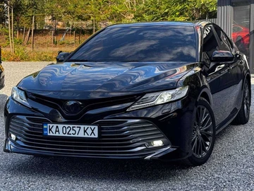 Авто Toyota Camry 2019 № 8056608
