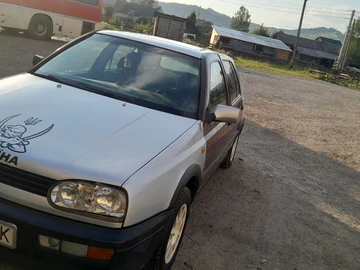 Авто Volkswagen Golf 1993 № 8056874