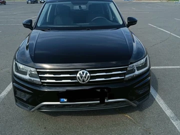 Авто Volkswagen Tiguan 2019 № 8056965