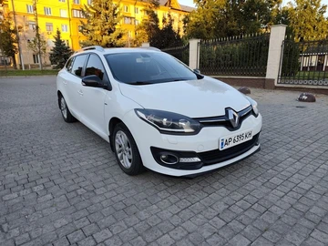 Авто Renault 4 2015 № 8057023