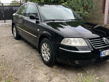 Авто Volkswagen Passat Sedan 2003 № 8057041