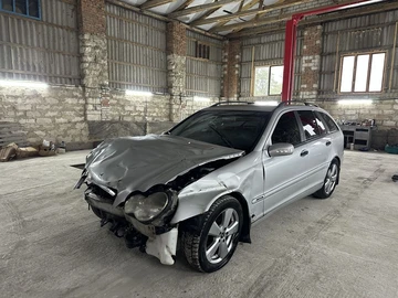 Авто Mercedes 220 2002 № 8057205