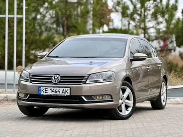 Авто Volkswagen Passat Sedan 2012 № 8057264