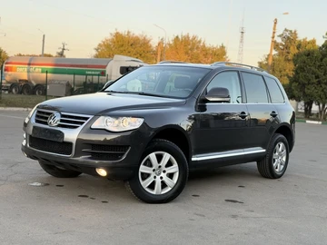 Авто Volkswagen Touareg 2008 № 8057476
