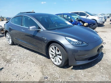 Авто Tesla Model 3 2019 № 8057593