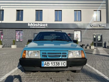 Авто ВАЗ 2109 1992 № 8057670