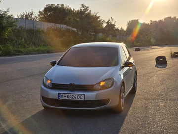 Авто Volkswagen Golf 2009 № 8057761