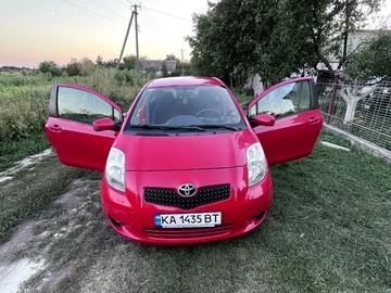 Авто Toyota Yaris 2006 № 8057768