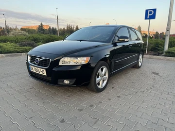 Авто Volvo V50 2012 № 8057772