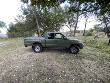 Авто Mazda B-Series 2001 № 8058111