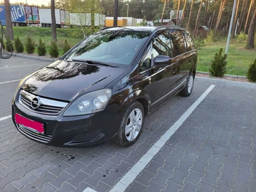 Авто Opel Zafira 2010 № 8058116