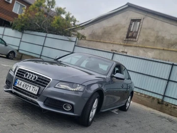Авто Audi A4 2011 № 8058135