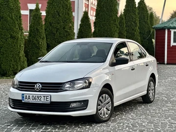 Авто Volkswagen Polo 2018 № 8058152