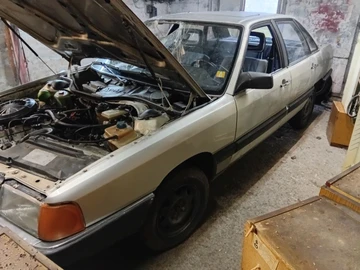 Авто Audi 100 1984 № 8058526