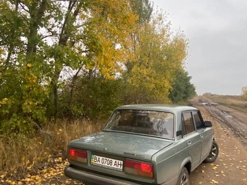 Авто ВАЗ 2107 2007 № 8058659