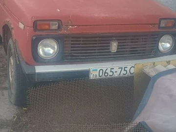 Авто ВАЗ 21213 1993 № 8058708