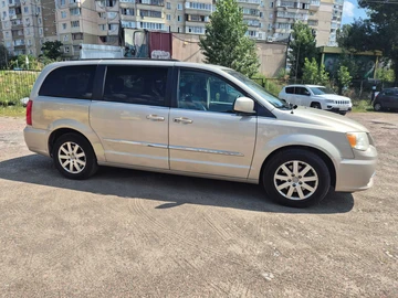 Авто Chrysler Town Country 2014 № 8058727