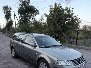 Авто Volkswagen Passat Hatchback 2003 № 8058979