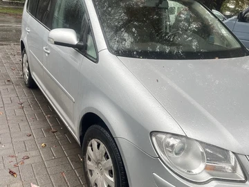 Авто Volkswagen Touran 2008 № 8059121