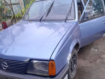Авто Opel Ascona 1983 № 8059286