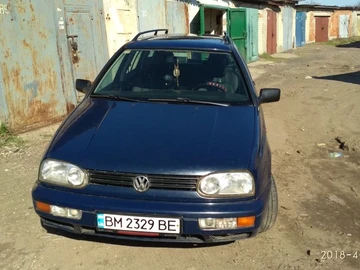 Авто Volkswagen Golf 1996 № 8059303