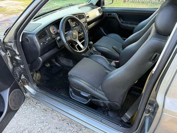 Авто Volkswagen Golf 1993 № 8059425