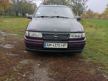 Авто Opel Vectra 1993 № 8059426