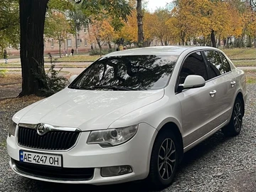 Авто Skoda Superb 2011 № 8059640