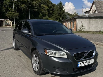 Авто Volvo V50 2009 № 8059735