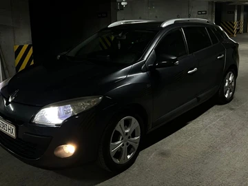 Авто Renault 4 2010 № 8059819
