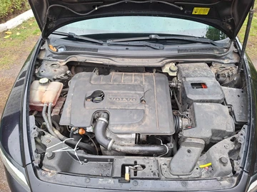 Авто Volvo V50 2010 № 8059941