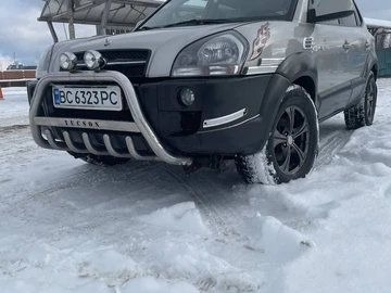 Авто Hyundai Tucson 2008 № 8060035