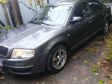Авто Skoda Superb 2006 № 8060046
