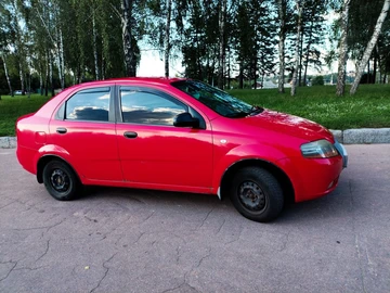 Авто Chevrolet Aveo 2005 № 8060060