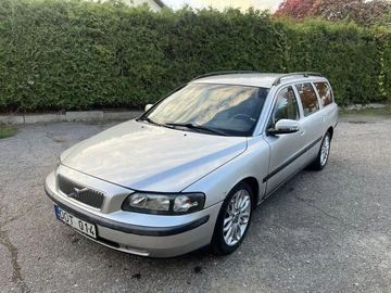 Авто Volvo V70 2002 № 8060297