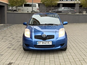 Авто Toyota Yaris 2006 № 8060378