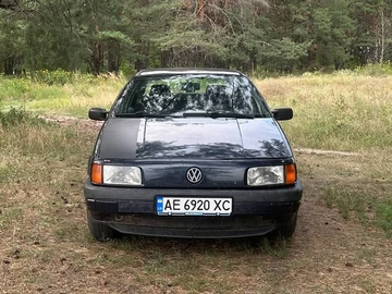 Авто Volkswagen Passat Sedan 1991 № 8060465