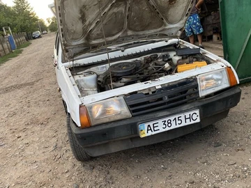 Авто ВАЗ 2109 1995 № 8060470