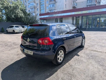 Авто Volkswagen Golf 2005 № 8060588