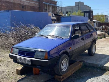 Авто ВАЗ 2109 1997 № 8060615