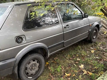Авто Volkswagen Golf 1992 № 8060686