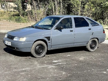 Авто ВАЗ 2112 2001 № 8061038