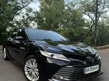 Авто Toyota Camry 2018 № 8061074