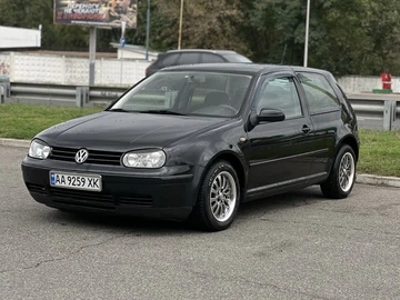 Авто Volkswagen Golf 1999 № 8061083