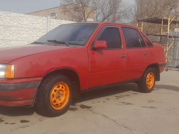 Авто Opel Kadett 1990 № 8061190