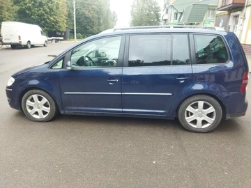 Авто Volkswagen Touran 2007 № 8061235
