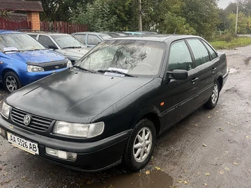 Авто Volkswagen Passat Sedan 1993 № 8061298