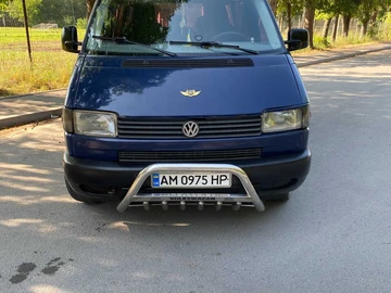 Авто Volkswagen Transporter 1994 № 8061347