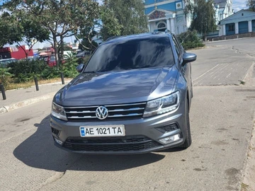 Авто Volkswagen Tiguan 2018 № 8061488